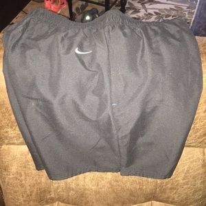 Men’s Nike Athletic Shorts .. sz Large